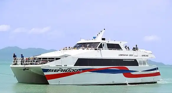 A high-speed catamaran ferry at sea on the route between Koh Phangan and Koh Tao